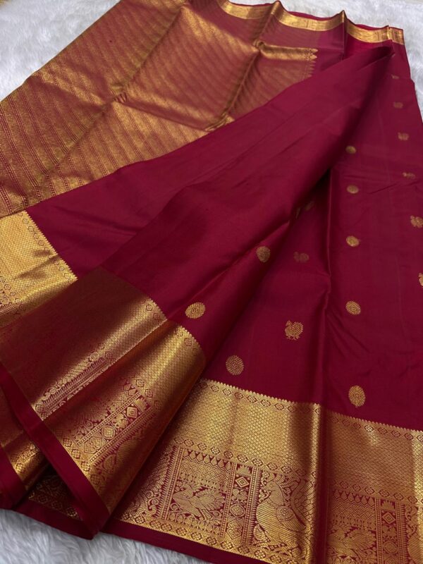 WhatsApp Image 2025-09-14 at 17.27.03 Pure Red Handloom Kanchipuram Silk Saree