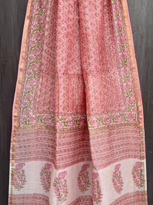 WhatsApp Image 2025-09-17 at 18.57.03_fb2cb504 Pink flower Maheshwari Silk Saree