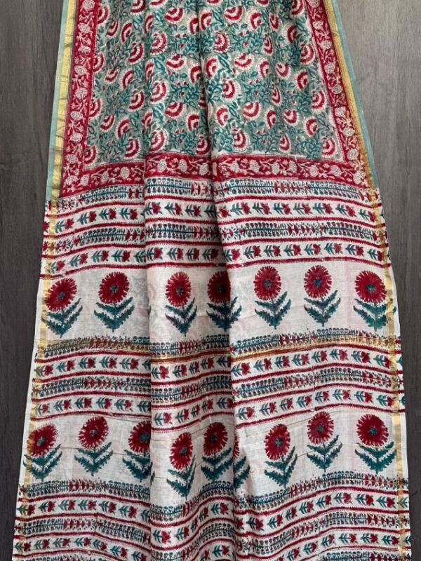 WhatsApp Image 2025-09-17 at 18.57.04_210231d3 Red-Pink Maheshwari Silk Saree